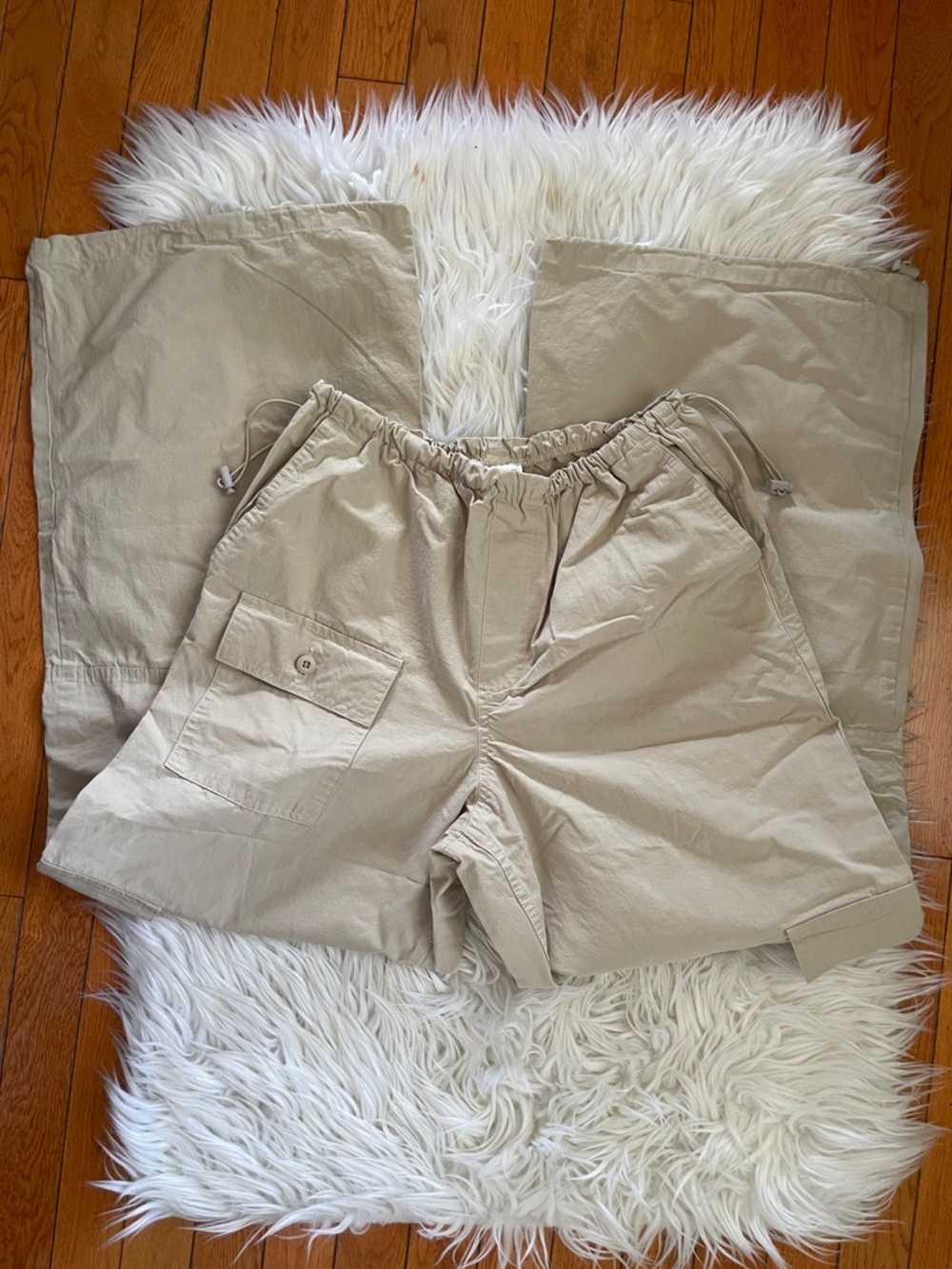 NWT PacSun Beige Cargo Pants Women’s Medium Elastic Waist Wide Leg Utility